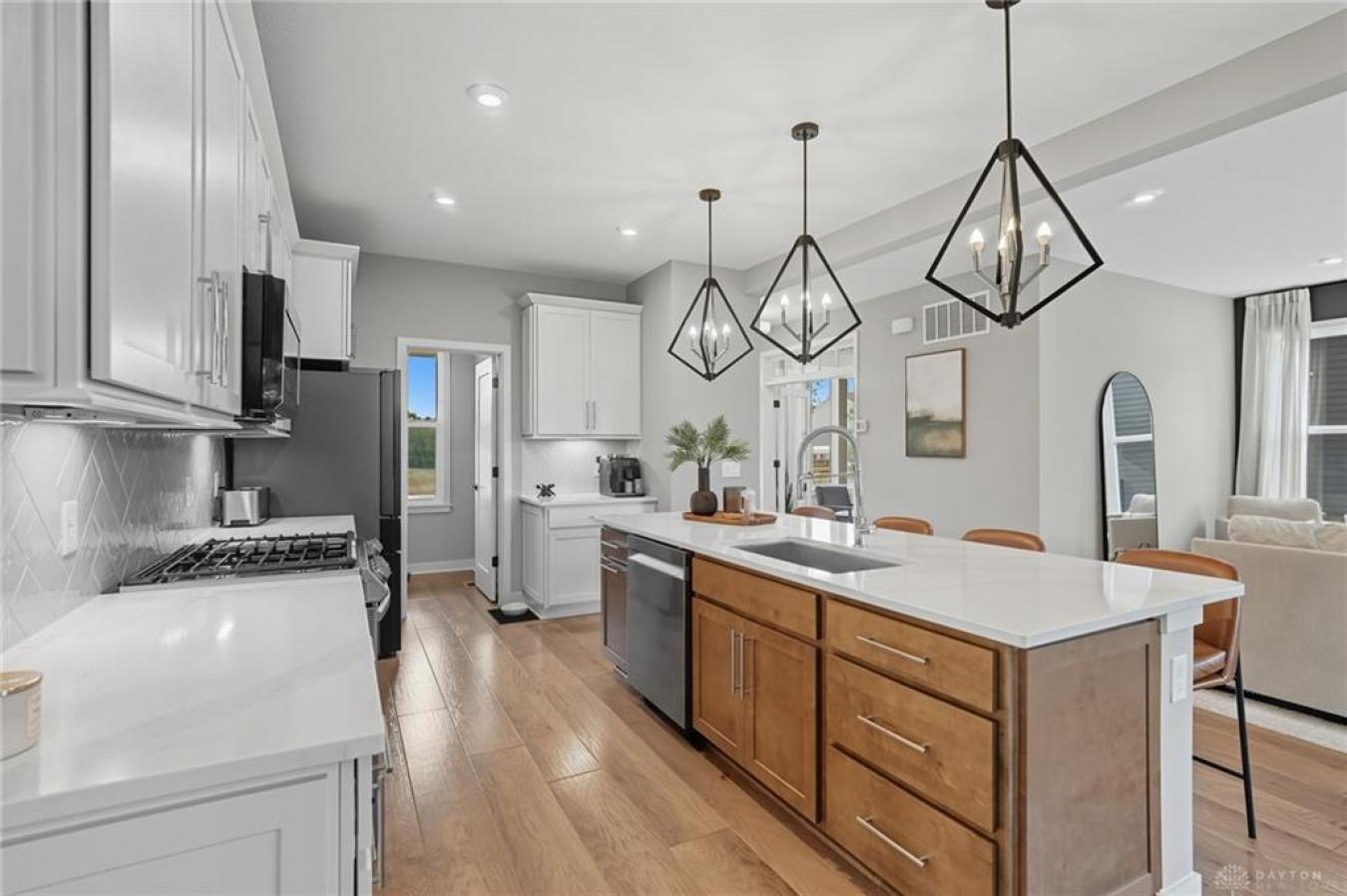 Dayton, Montgomery, 45458, United States, 4 Bedrooms Bedrooms, ,2 BathroomsBathrooms,Residential,For Sale,1963364