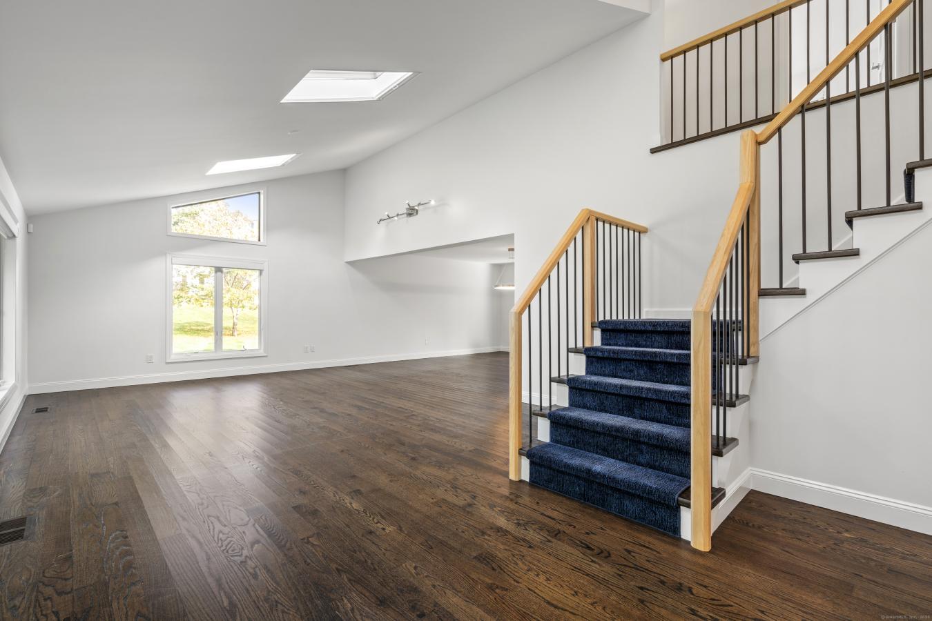 New Fairfield, Fairfield, 06812, United States, 4 Bedrooms Bedrooms, ,3 BathroomsBathrooms,Residential,For Sale,1954258