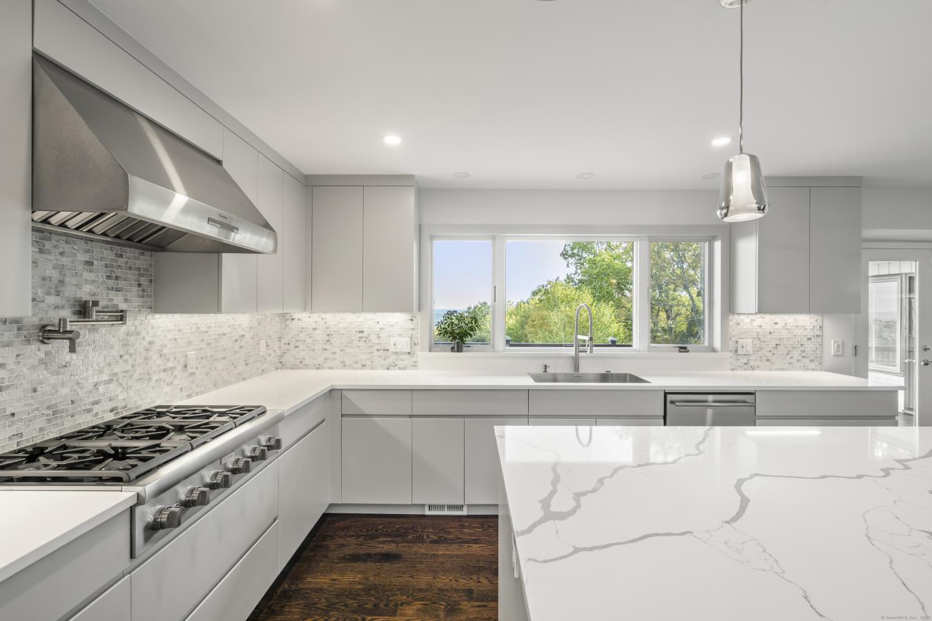 New Fairfield, Fairfield, 06812, United States, 4 Bedrooms Bedrooms, ,3 BathroomsBathrooms,Residential,For Sale,1954258