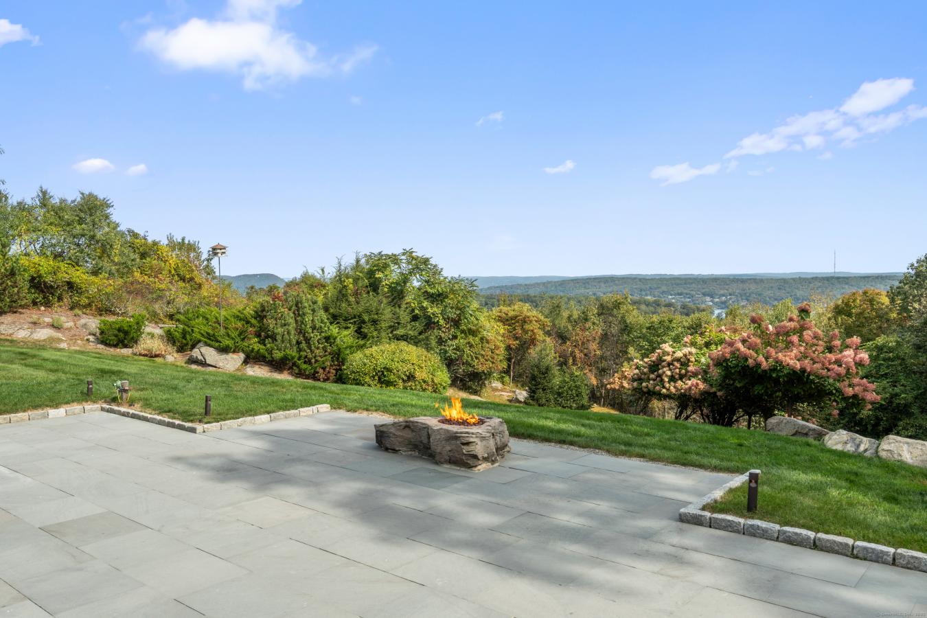 New Fairfield, Fairfield, 06812, United States, 4 Bedrooms Bedrooms, ,3 BathroomsBathrooms,Residential,For Sale,1954258