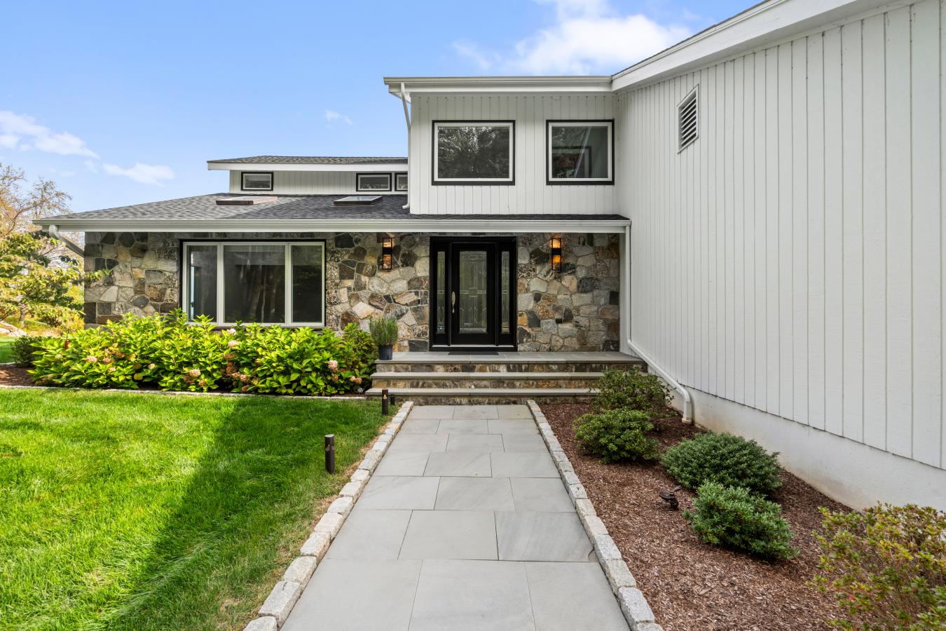 New Fairfield, Fairfield, 06812, United States, 4 Bedrooms Bedrooms, ,3 BathroomsBathrooms,Residential,For Sale,1954258