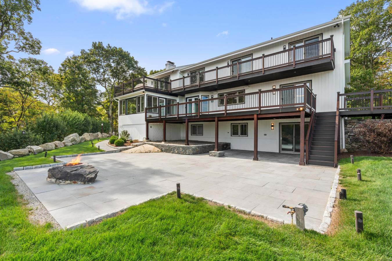 New Fairfield, Fairfield, 06812, United States, 4 Bedrooms Bedrooms, ,3 BathroomsBathrooms,Residential,For Sale,1954258