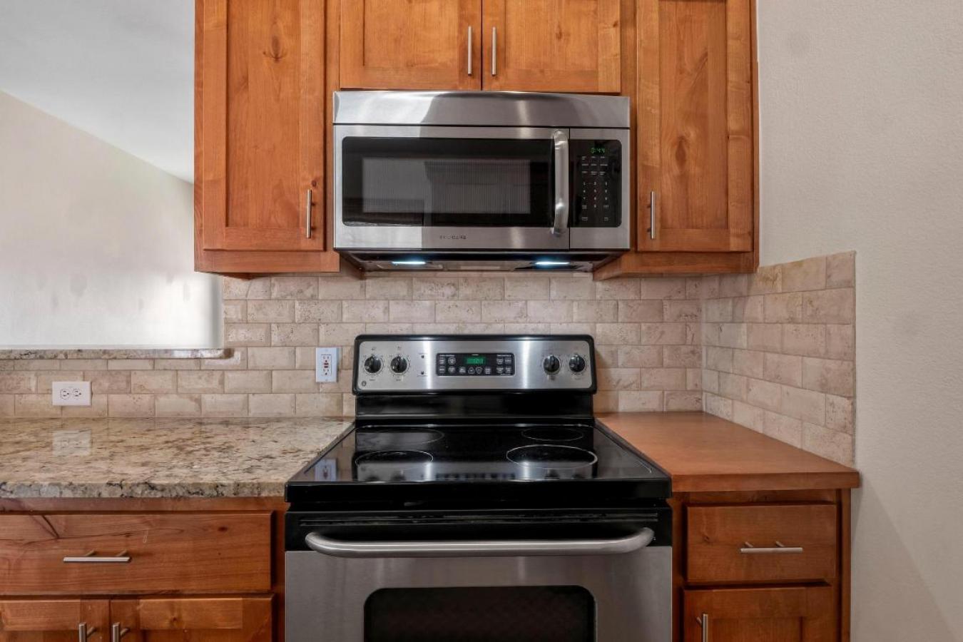 Dripping Springs, Travis, 78620, United States, 4 Bedrooms Bedrooms, ,3 BathroomsBathrooms,Residential,For Sale,1954256