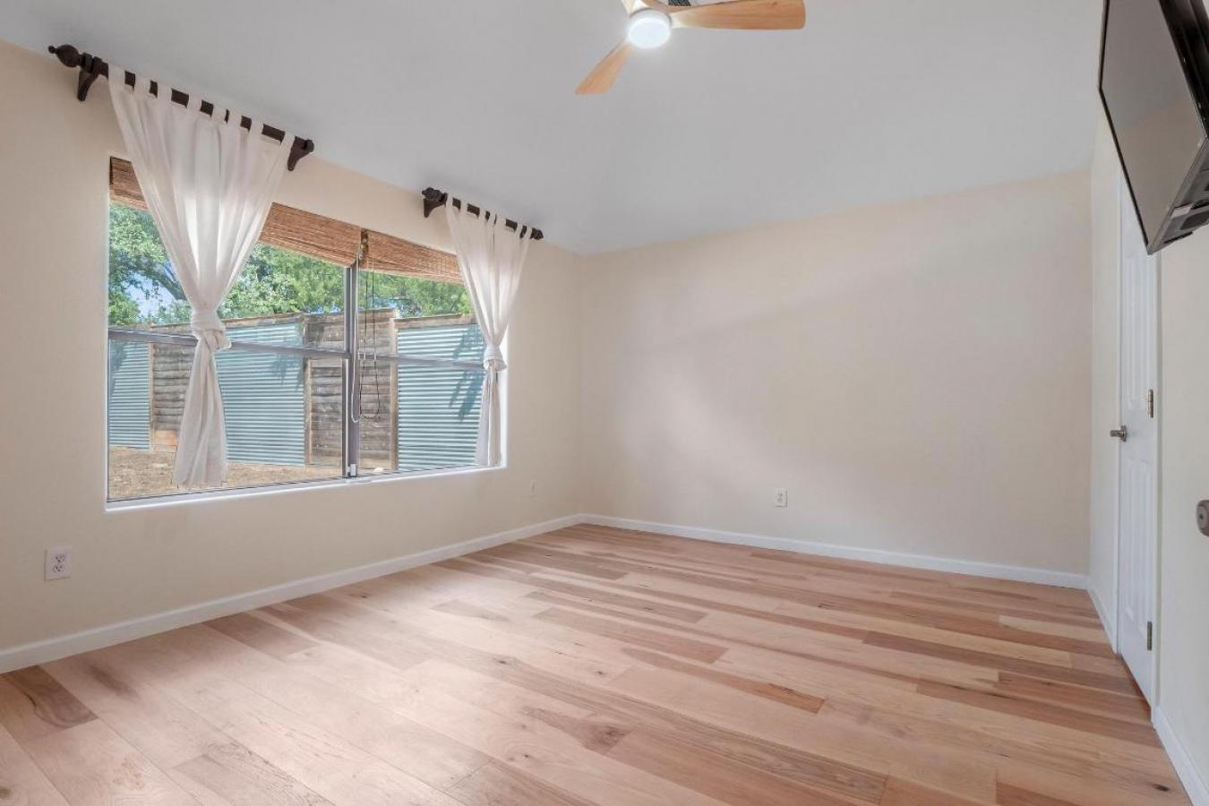 Dripping Springs, Travis, 78620, United States, 4 Bedrooms Bedrooms, ,3 BathroomsBathrooms,Residential,For Sale,1954256