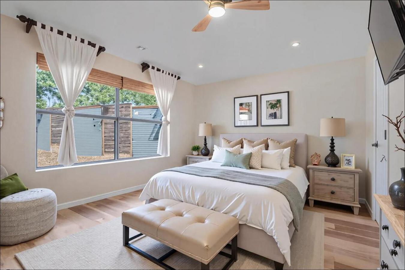 Dripping Springs, Travis, 78620, United States, 4 Bedrooms Bedrooms, ,3 BathroomsBathrooms,Residential,For Sale,1954256