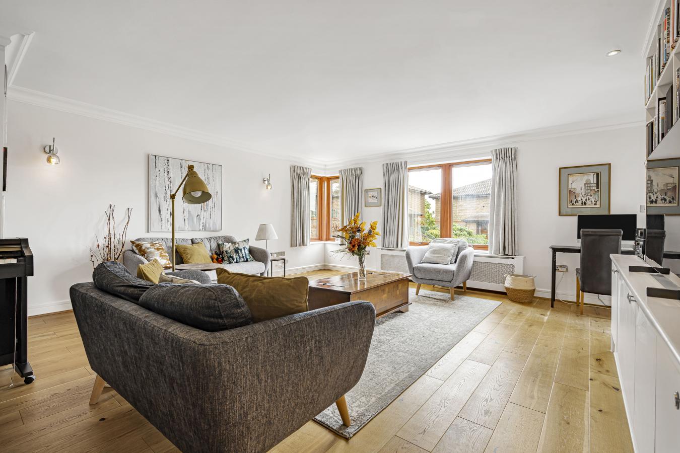 Caterham, Surrey, CR3 6SJ, United Kingdom, 2 Bedrooms Bedrooms, ,2 BathroomsBathrooms,Residential,For Sale,1954254