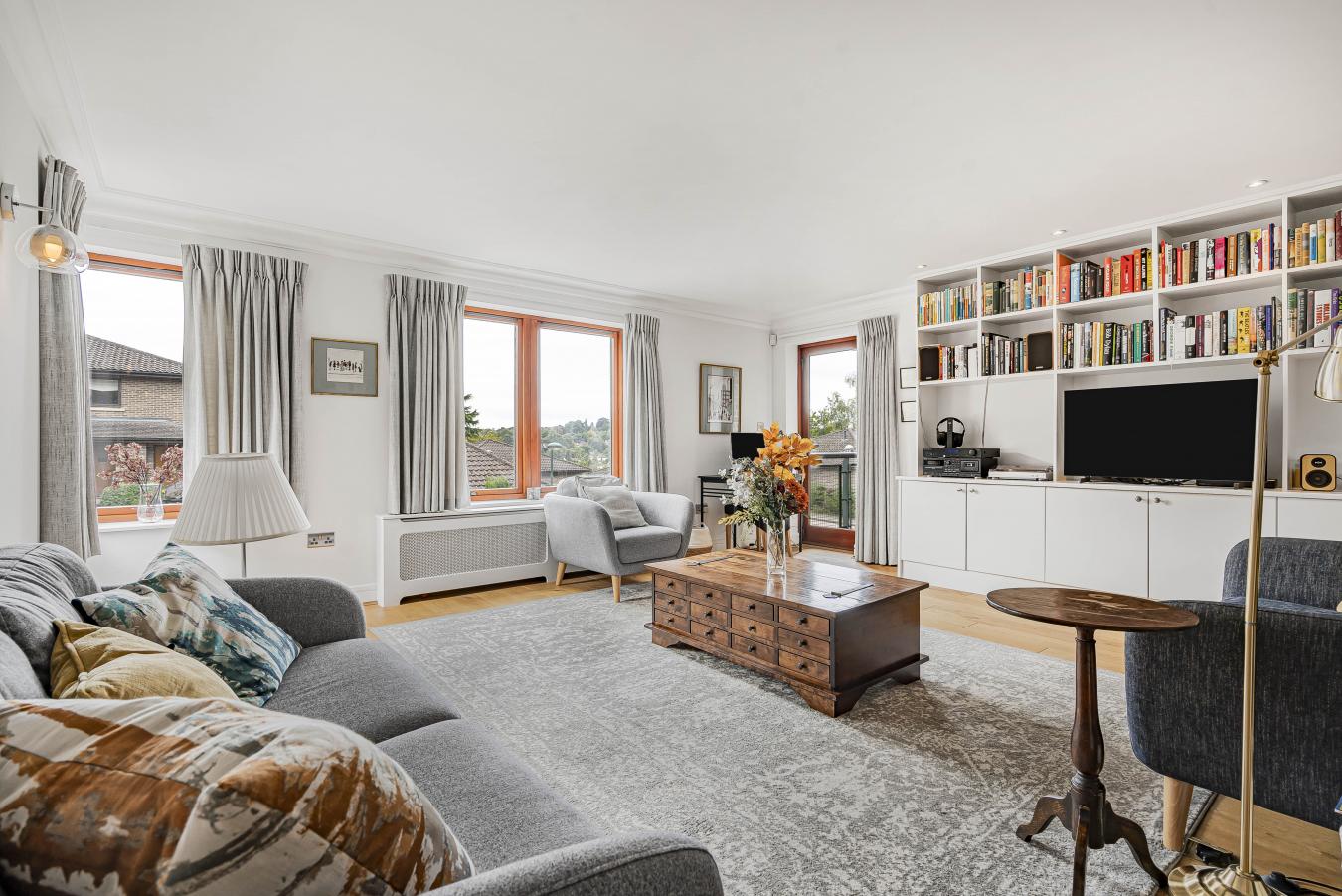 Caterham, Surrey, CR3 6SJ, United Kingdom, 2 Bedrooms Bedrooms, ,2 BathroomsBathrooms,Residential,For Sale,1954254