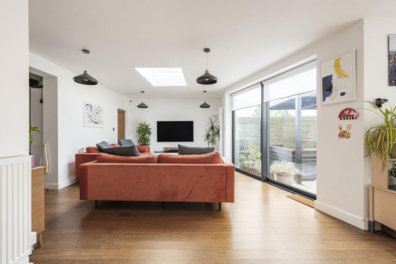 Coulsdon, Surrey, CR5 2PH, United Kingdom, 4 Bedrooms Bedrooms, ,2 BathroomsBathrooms,Residential,For Sale,1954253