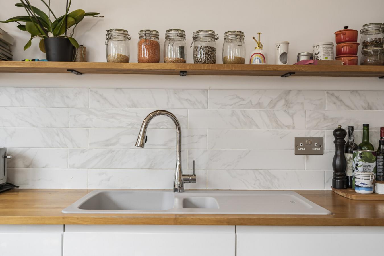 Coulsdon, Surrey, CR5 2PH, United Kingdom, 4 Bedrooms Bedrooms, ,2 BathroomsBathrooms,Residential,For Sale,1954253