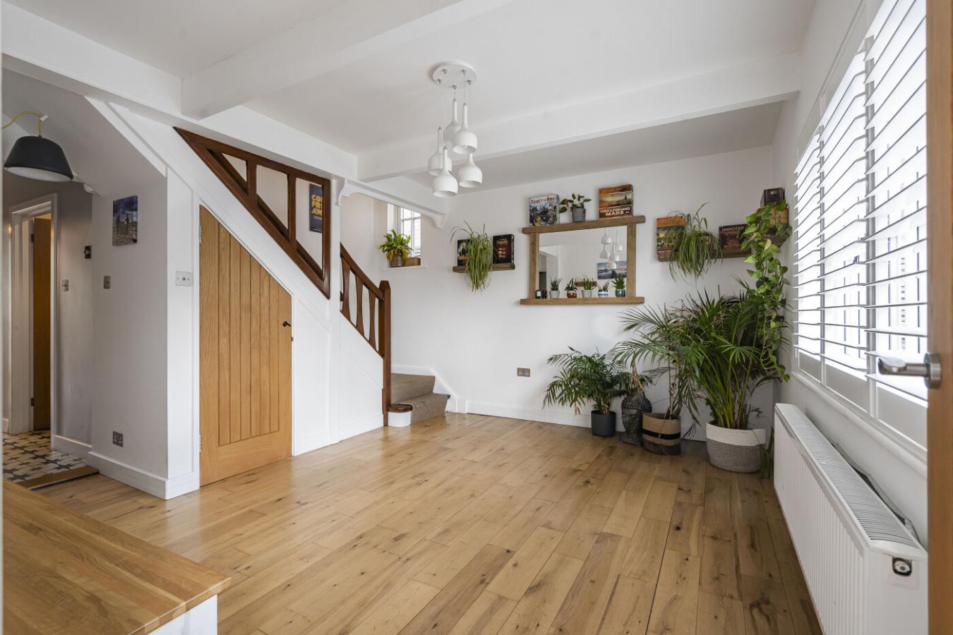 Coulsdon, Surrey, CR5 2PH, United Kingdom, 4 Bedrooms Bedrooms, ,2 BathroomsBathrooms,Residential,For Sale,1954253