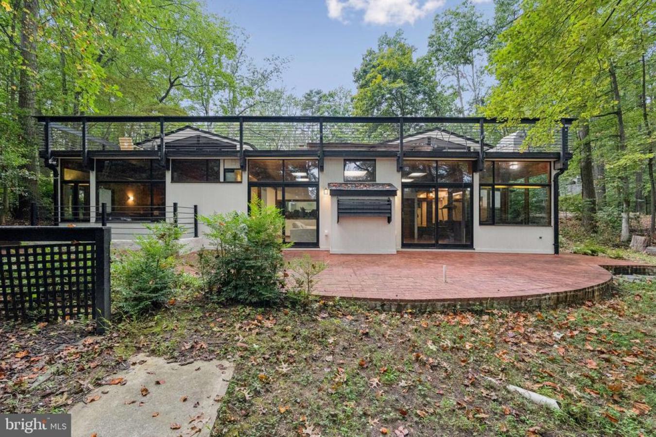 RESTON, FAIRFAX, 20191, United States, 5 Bedrooms Bedrooms, ,4 BathroomsBathrooms,Residential,For Sale,1954252