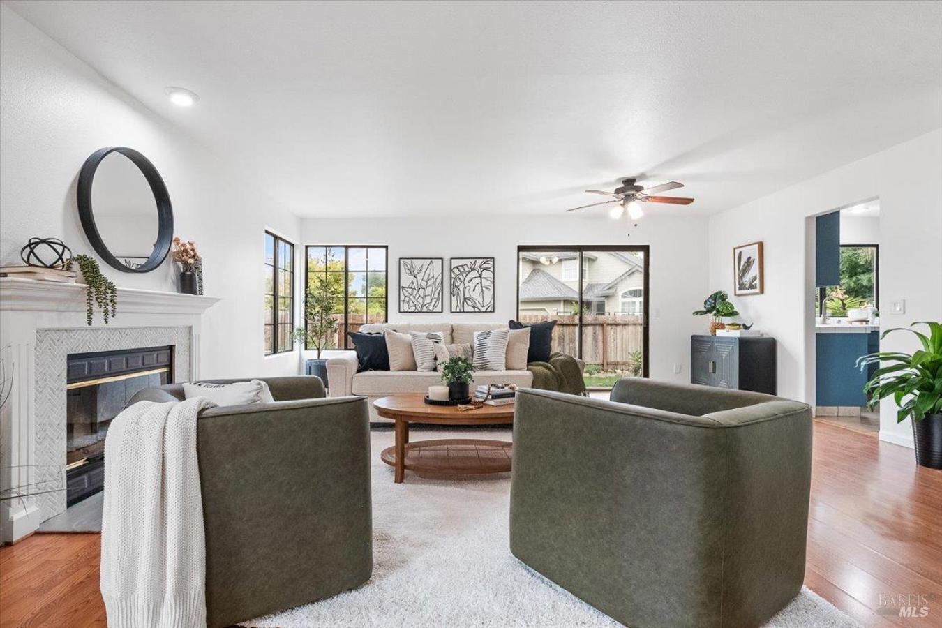 Santa Rosa, Sonoma, 95401, United States, 4 Bedrooms Bedrooms, ,2 BathroomsBathrooms,Residential,For Sale,1954251