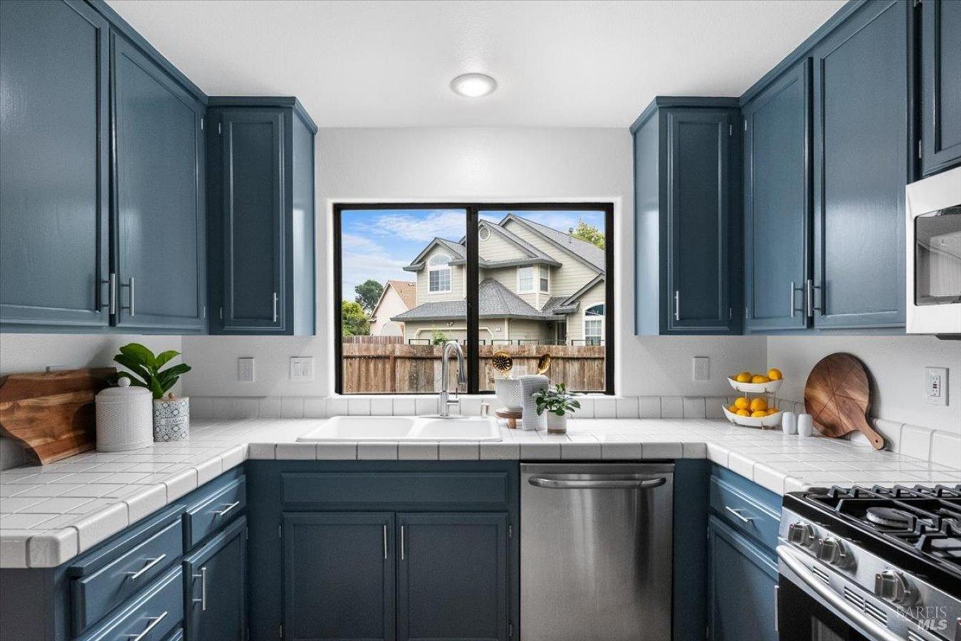 Santa Rosa, Sonoma, 95401, United States, 4 Bedrooms Bedrooms, ,2 BathroomsBathrooms,Residential,For Sale,1954251