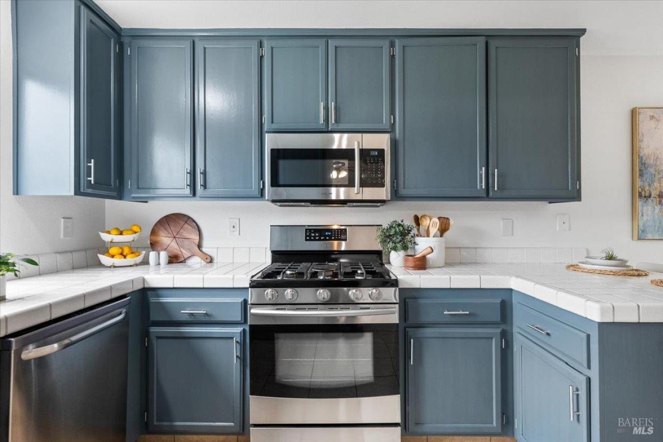 Santa Rosa, Sonoma, 95401, United States, 4 Bedrooms Bedrooms, ,2 BathroomsBathrooms,Residential,For Sale,1954251