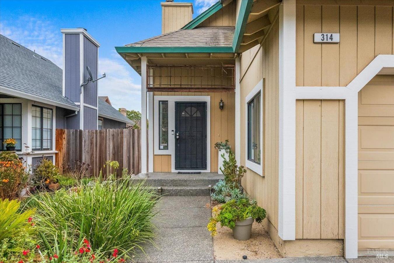 Santa Rosa, Sonoma, 95401, United States, 4 Bedrooms Bedrooms, ,2 BathroomsBathrooms,Residential,For Sale,1954251