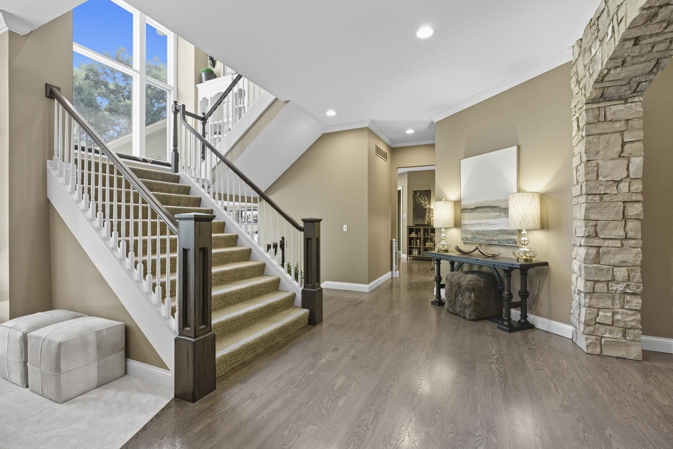 Chesterfield, St. Louis, 63005, United States, 5 Bedrooms Bedrooms, ,4 BathroomsBathrooms,Residential,For Sale,1959879