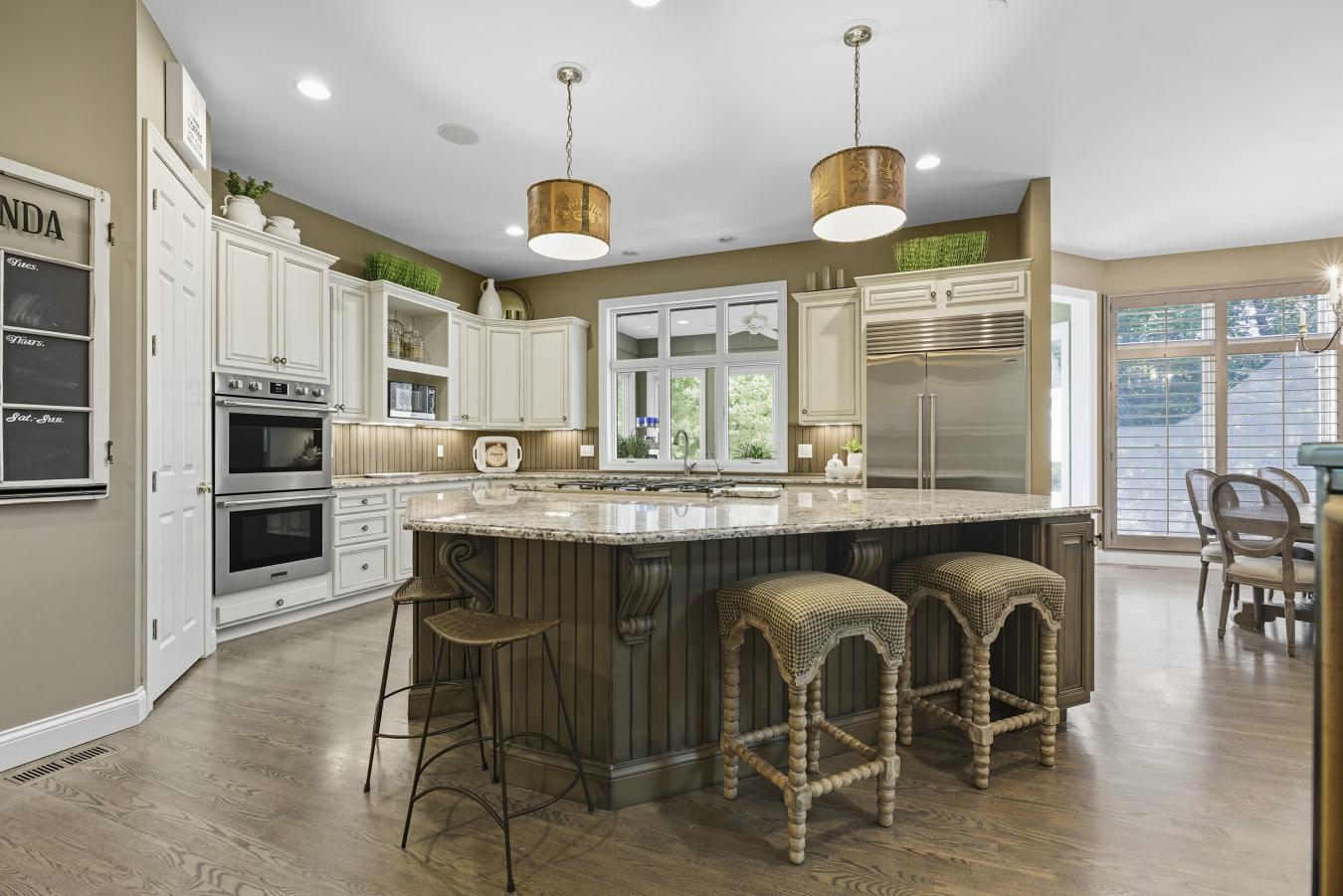 Chesterfield, St. Louis, 63005, United States, 5 Bedrooms Bedrooms, ,4 BathroomsBathrooms,Residential,For Sale,1959879