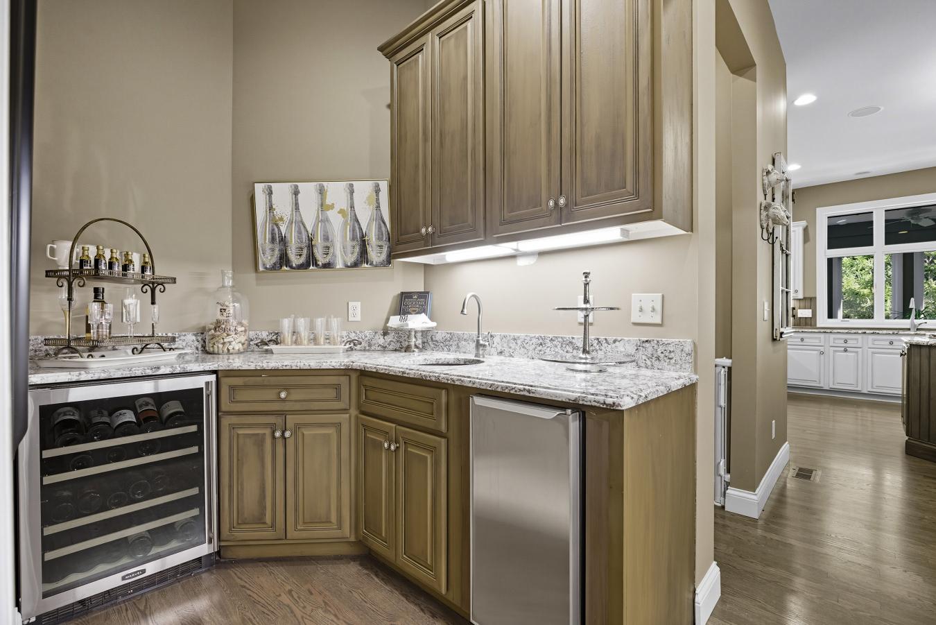 Chesterfield, St. Louis, 63005, United States, 5 Bedrooms Bedrooms, ,4 BathroomsBathrooms,Residential,For Sale,1959879