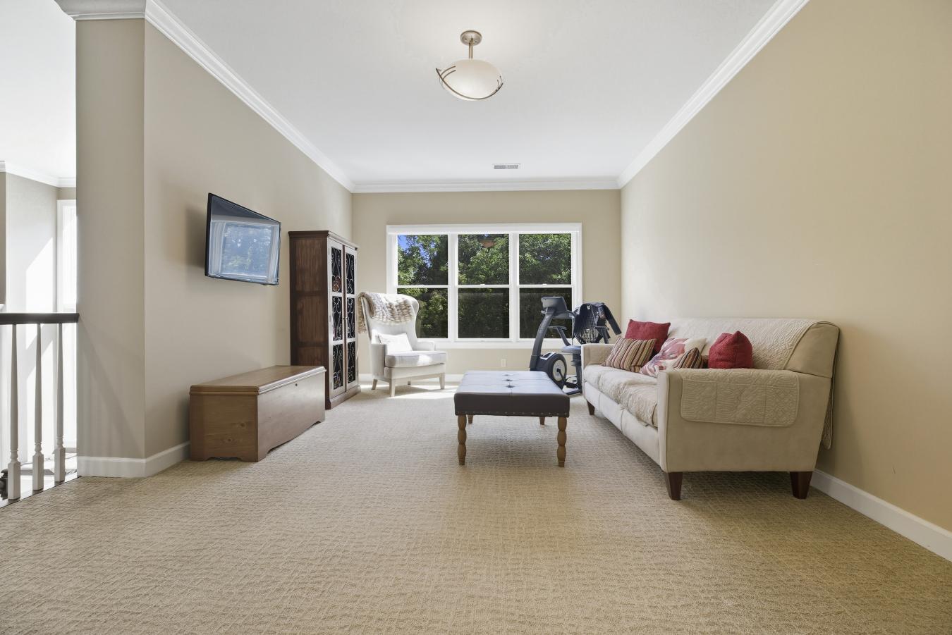 Chesterfield, St. Louis, 63005, United States, 5 Bedrooms Bedrooms, ,4 BathroomsBathrooms,Residential,For Sale,1959879