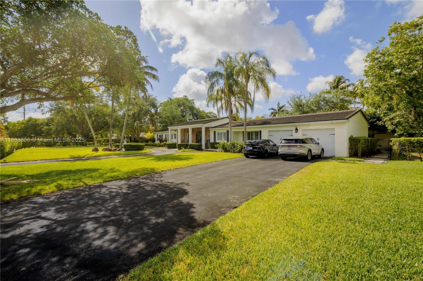 Miami, Miami-Dade County, 33143, United States, 4 Bedrooms Bedrooms, ,3 BathroomsBathrooms,Residential,For Sale,1954250