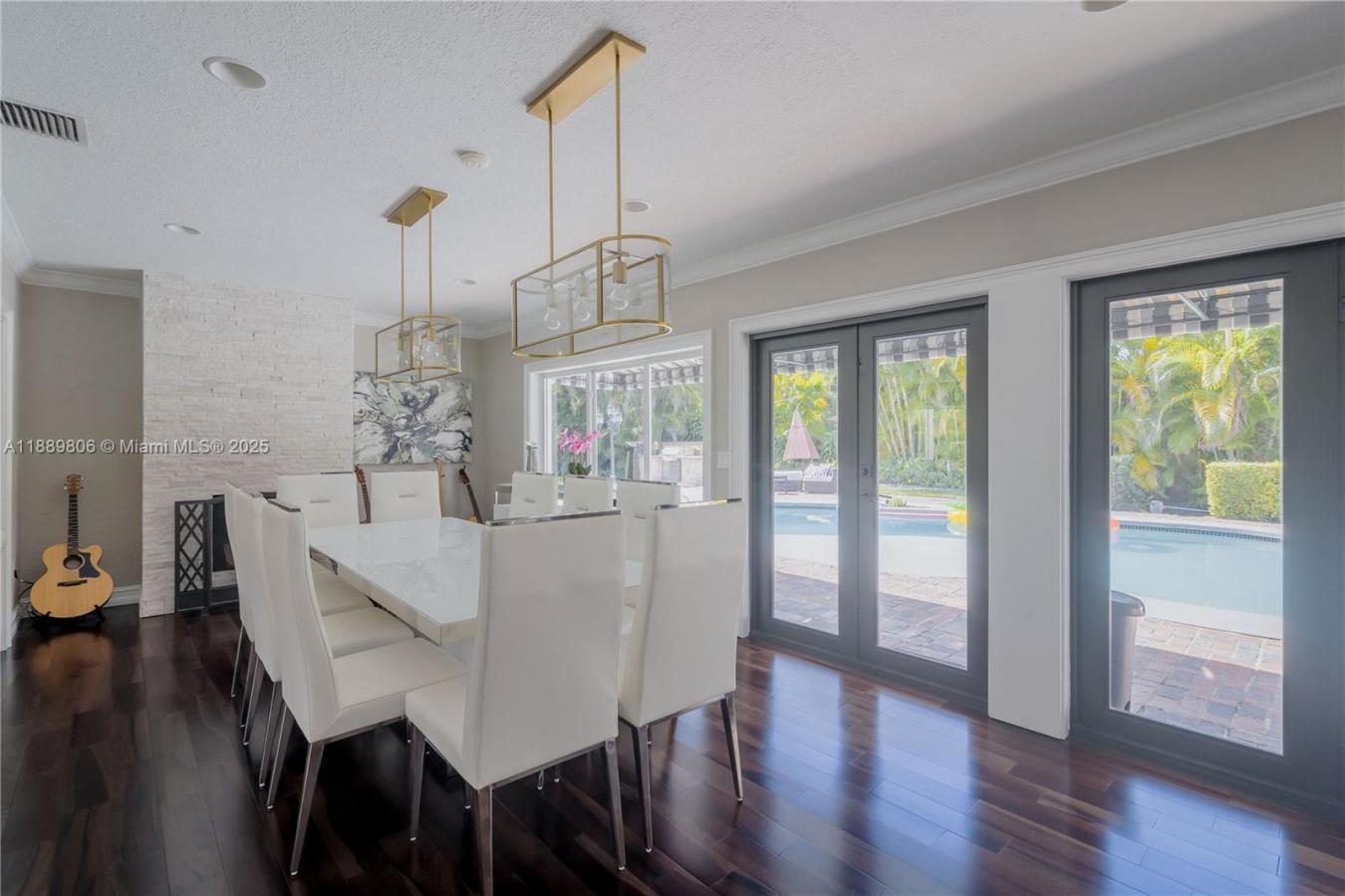 Miami, Miami-Dade County, 33143, United States, 4 Bedrooms Bedrooms, ,3 BathroomsBathrooms,Residential,For Sale,1954250