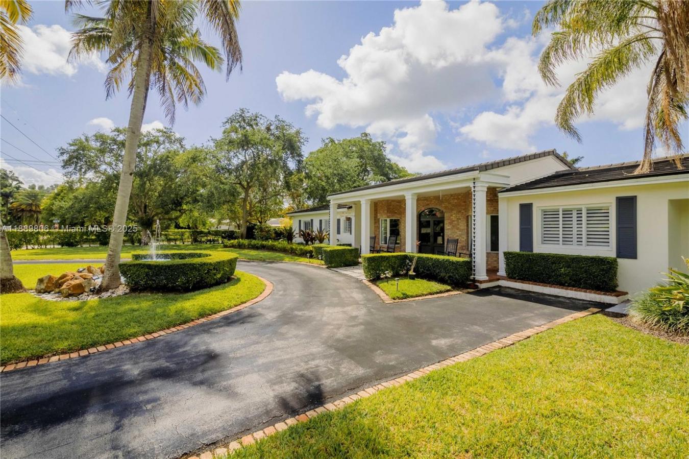 Miami, Miami-Dade County, 33143, United States, 4 Bedrooms Bedrooms, ,3 BathroomsBathrooms,Residential,For Sale,1954250
