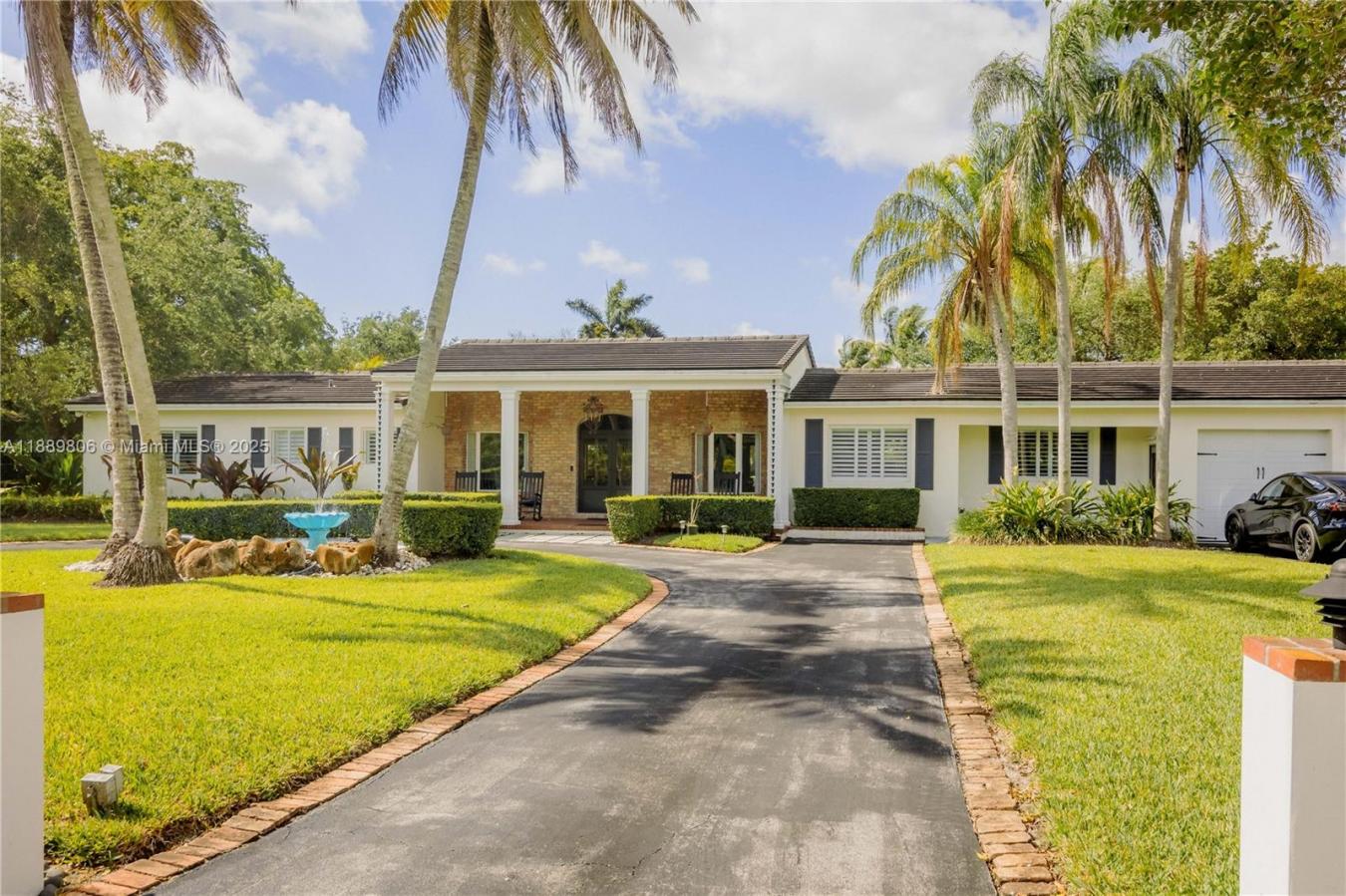 Miami, Miami-Dade County, 33143, United States, 4 Bedrooms Bedrooms, ,3 BathroomsBathrooms,Residential,For Sale,1954250