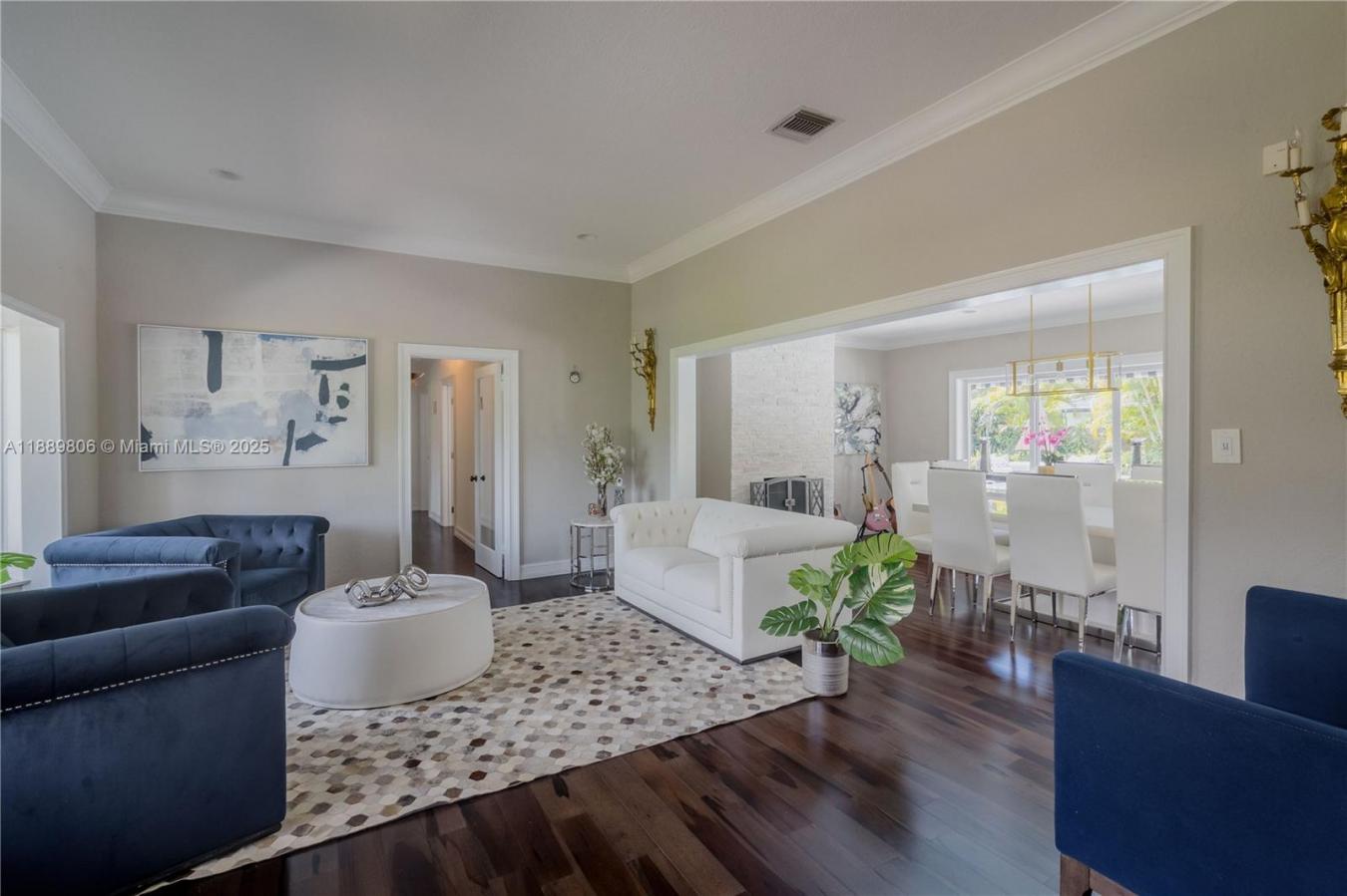 Miami, Miami-Dade County, 33143, United States, 4 Bedrooms Bedrooms, ,3 BathroomsBathrooms,Residential,For Sale,1954250