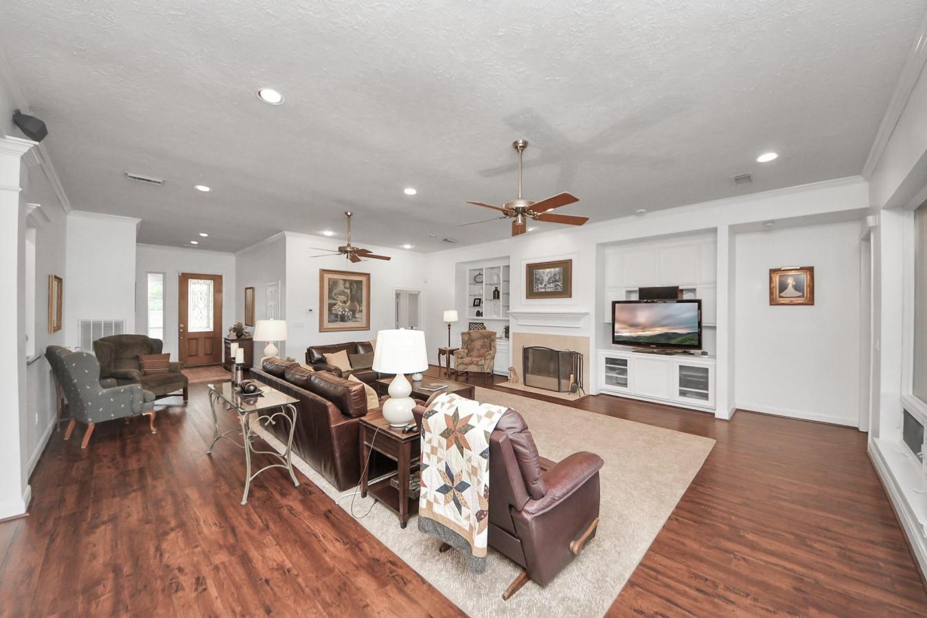 Rosharon, Brazoria, 77583, United States, 3 Bedrooms Bedrooms, ,2 BathroomsBathrooms,Residential,For Sale,1962118