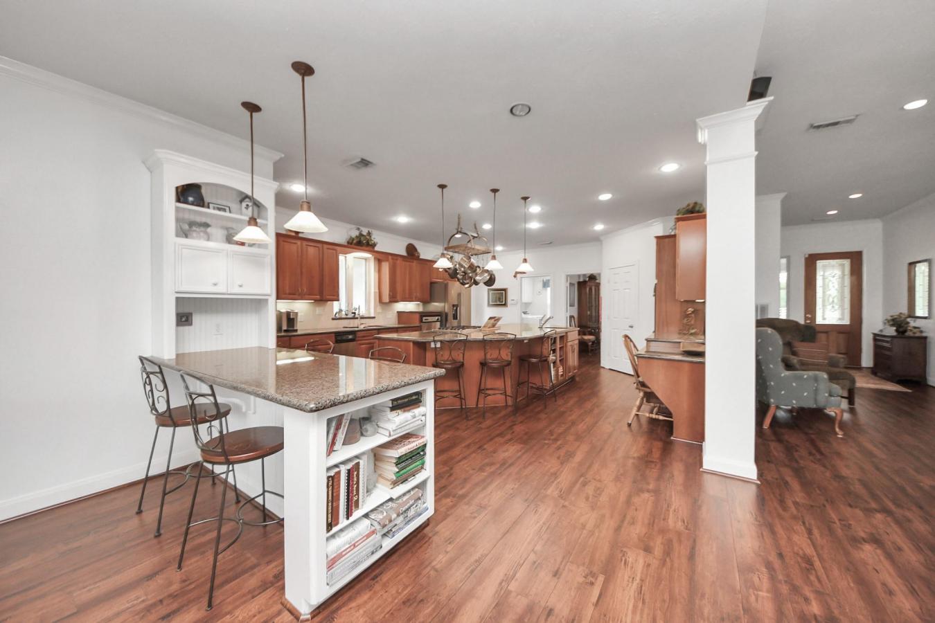 Rosharon, Brazoria, 77583, United States, 3 Bedrooms Bedrooms, ,2 BathroomsBathrooms,Residential,For Sale,1962118