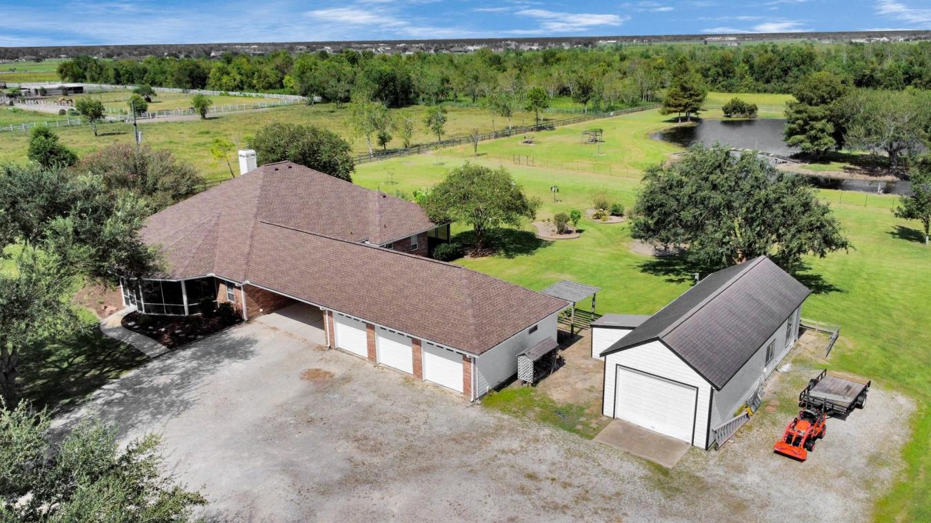 Rosharon, Brazoria, 77583, United States, 3 Bedrooms Bedrooms, ,2 BathroomsBathrooms,Residential,For Sale,1962118