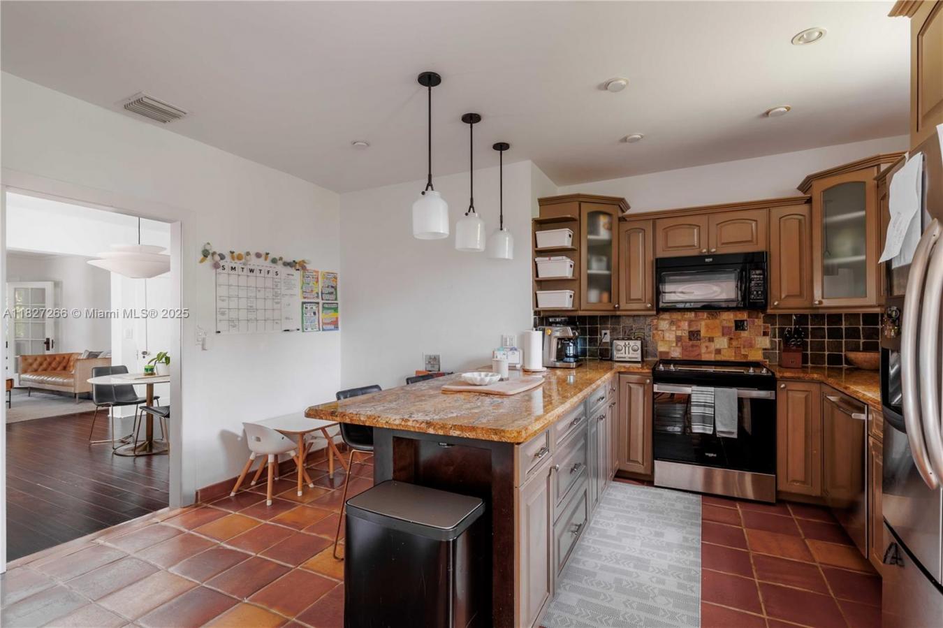 Coral Gables, Miami-Dade County, 33134, United States, 2 Bedrooms Bedrooms, ,-1 BathroomBathrooms,Residential,For Sale,1954249