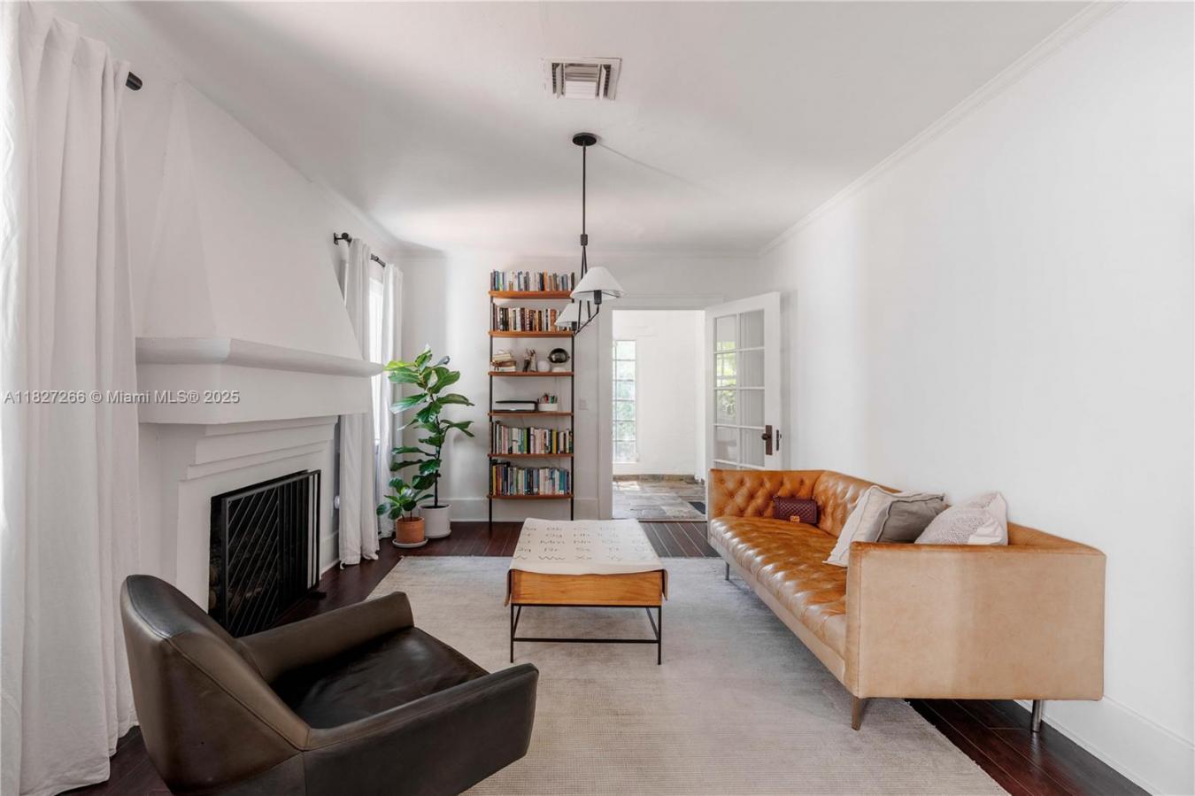 Coral Gables, Miami-Dade County, 33134, United States, 2 Bedrooms Bedrooms, ,-1 BathroomBathrooms,Residential,For Sale,1954249