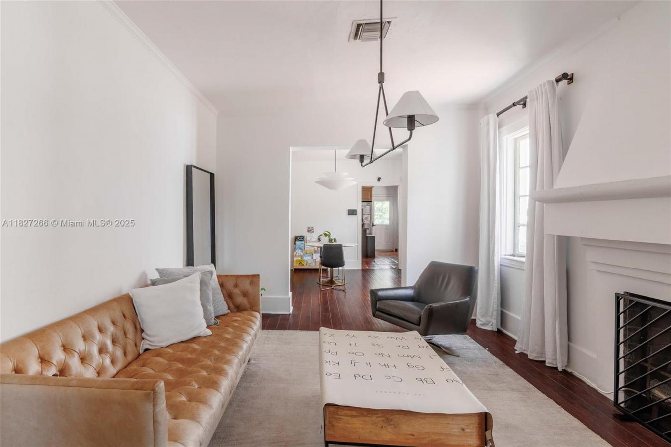 Coral Gables, Miami-Dade County, 33134, United States, 2 Bedrooms Bedrooms, ,-1 BathroomBathrooms,Residential,For Sale,1954249