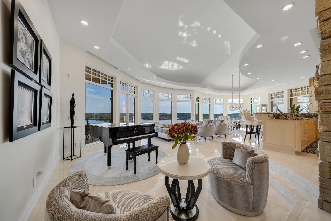 Lake Ozark, Camden, 65049, United States, 5 Bedrooms Bedrooms, ,4 BathroomsBathrooms,Residential,For Sale,1953886