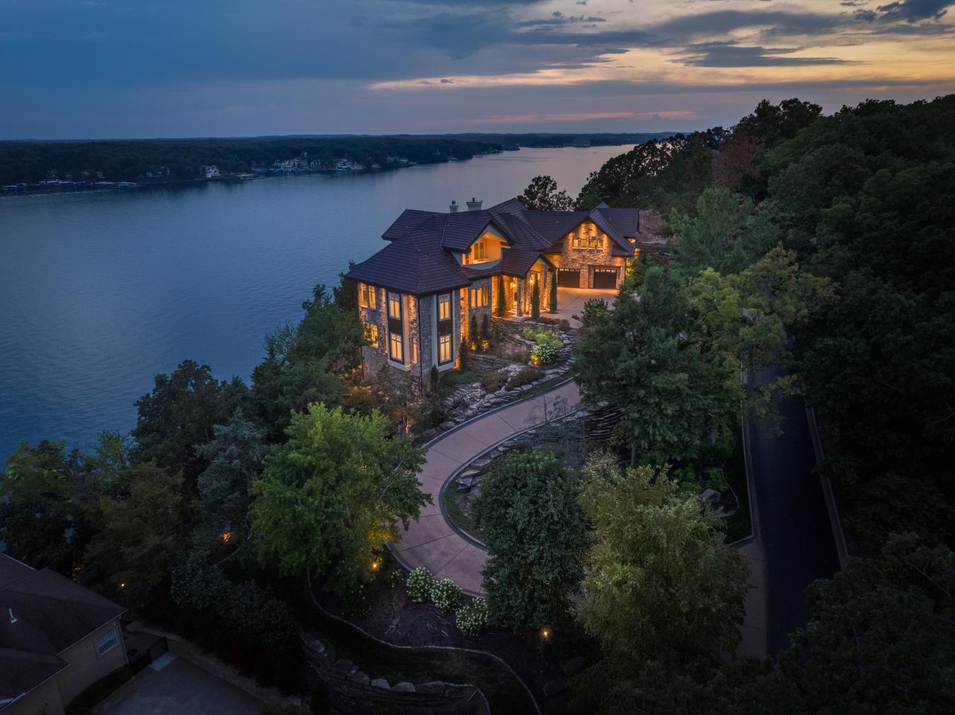 Lake Ozark, Camden, 65049, United States, 5 Bedrooms Bedrooms, ,4 BathroomsBathrooms,Residential,For Sale,1953886
