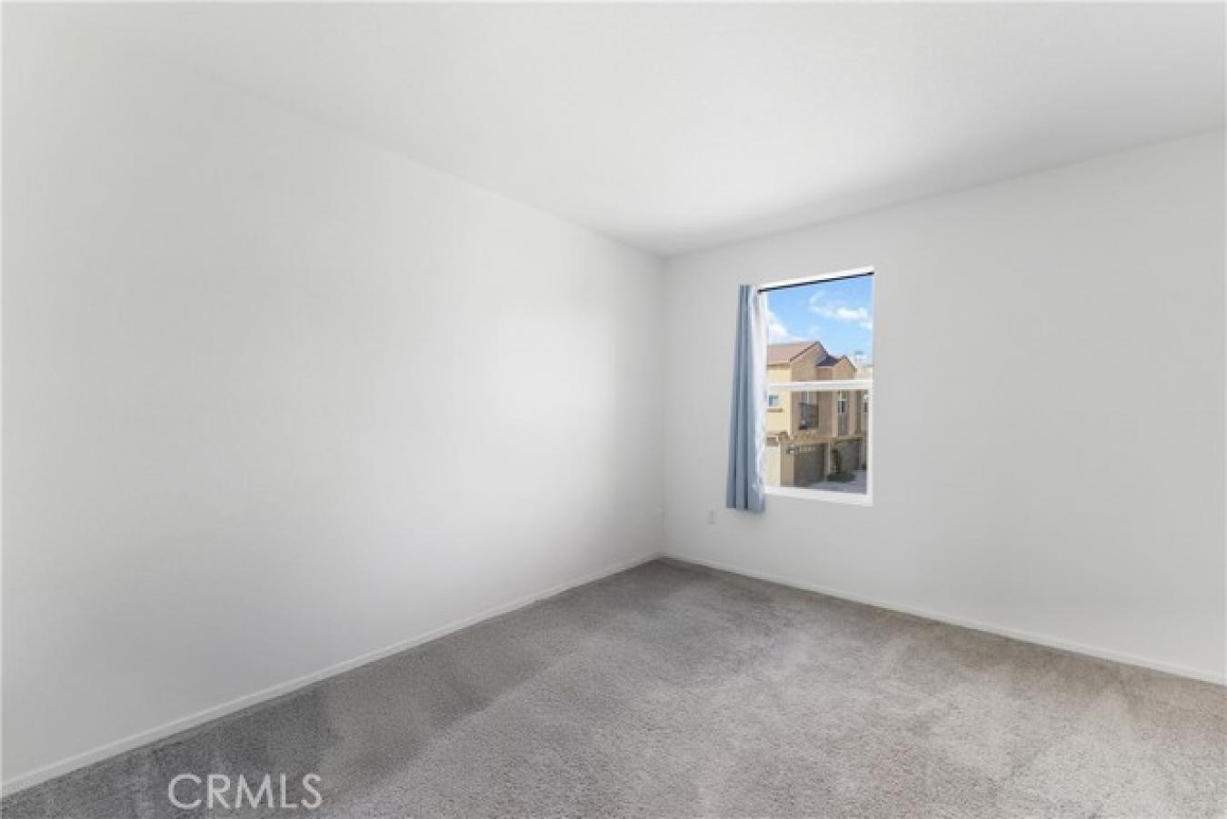 Fontana, San Bernardino, 92336, United States, 3 Bedrooms Bedrooms, ,2 BathroomsBathrooms,Residential,For Sale,1954350