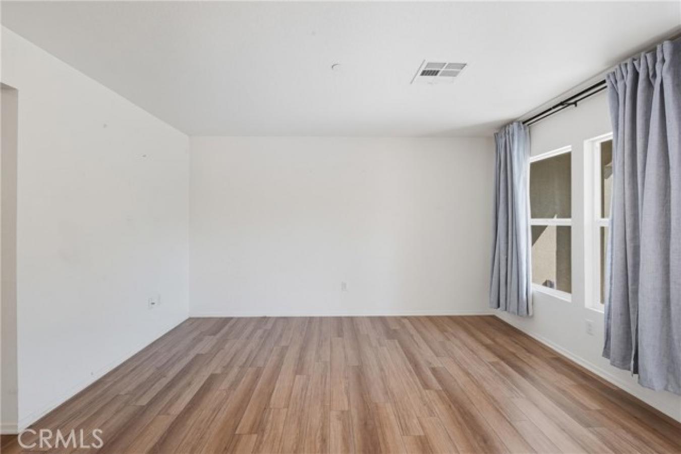 Fontana, San Bernardino, 92336, United States, 3 Bedrooms Bedrooms, ,2 BathroomsBathrooms,Residential,For Sale,1954350