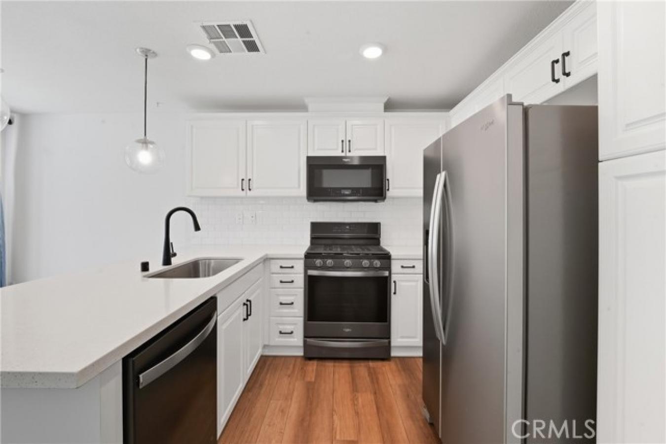 Fontana, San Bernardino, 92336, United States, 3 Bedrooms Bedrooms, ,2 BathroomsBathrooms,Residential,For Sale,1954350