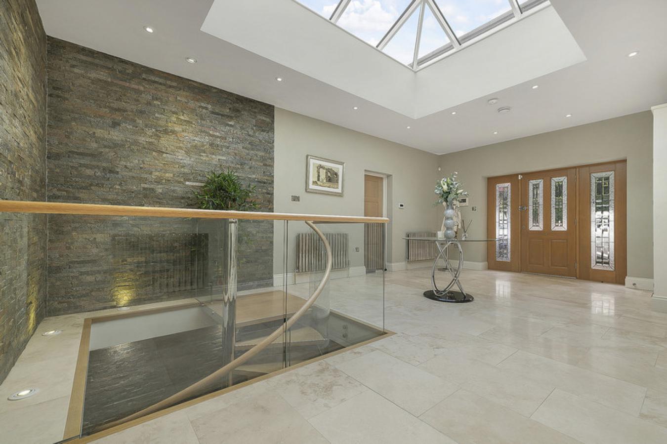 Purley, Surrey, CR8 3LB, United Kingdom, 7 Bedrooms Bedrooms, ,5 BathroomsBathrooms,Residential,For Sale,1954346