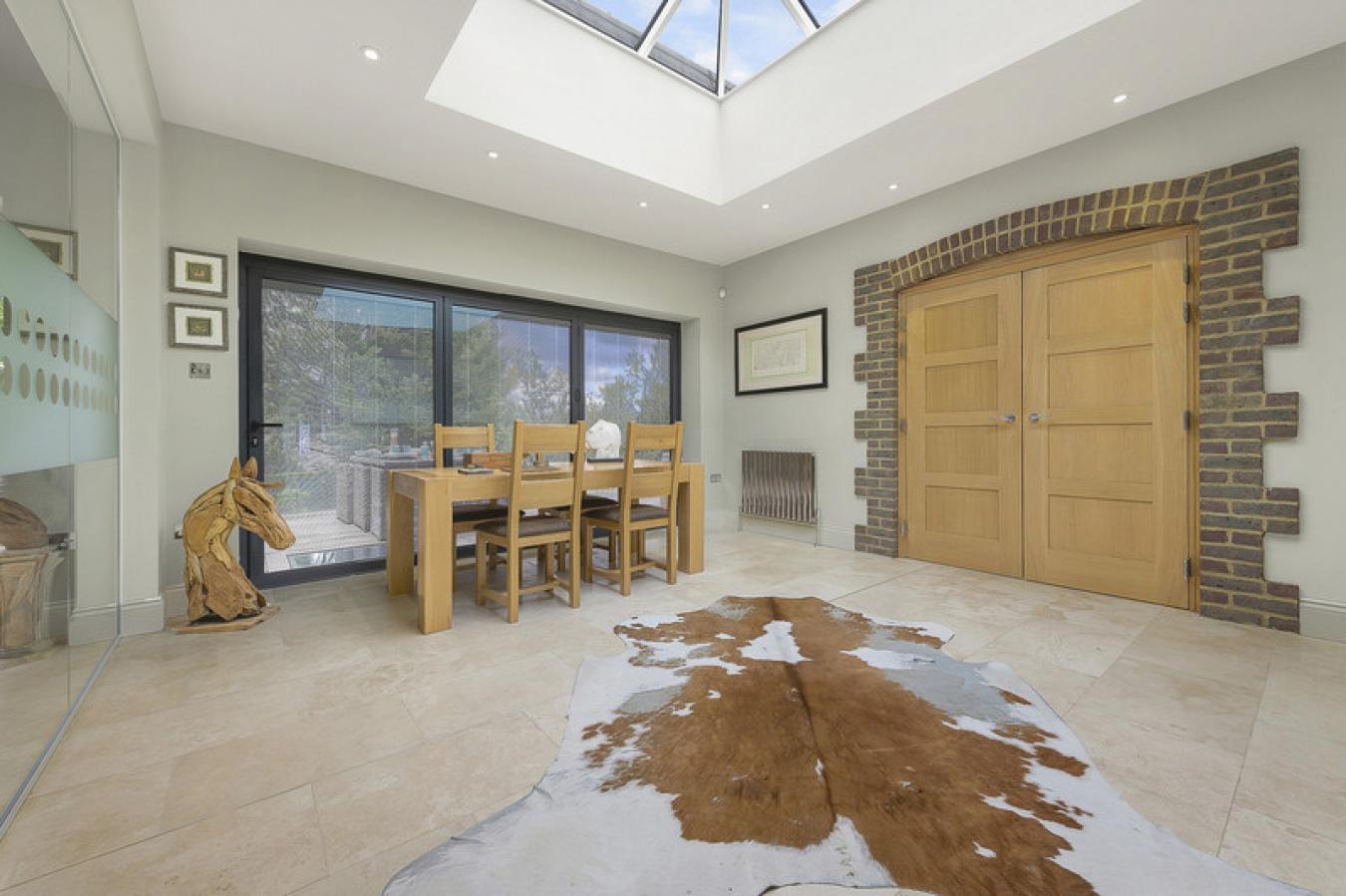 Purley, Surrey, CR8 3LB, United Kingdom, 7 Bedrooms Bedrooms, ,5 BathroomsBathrooms,Residential,For Sale,1954346