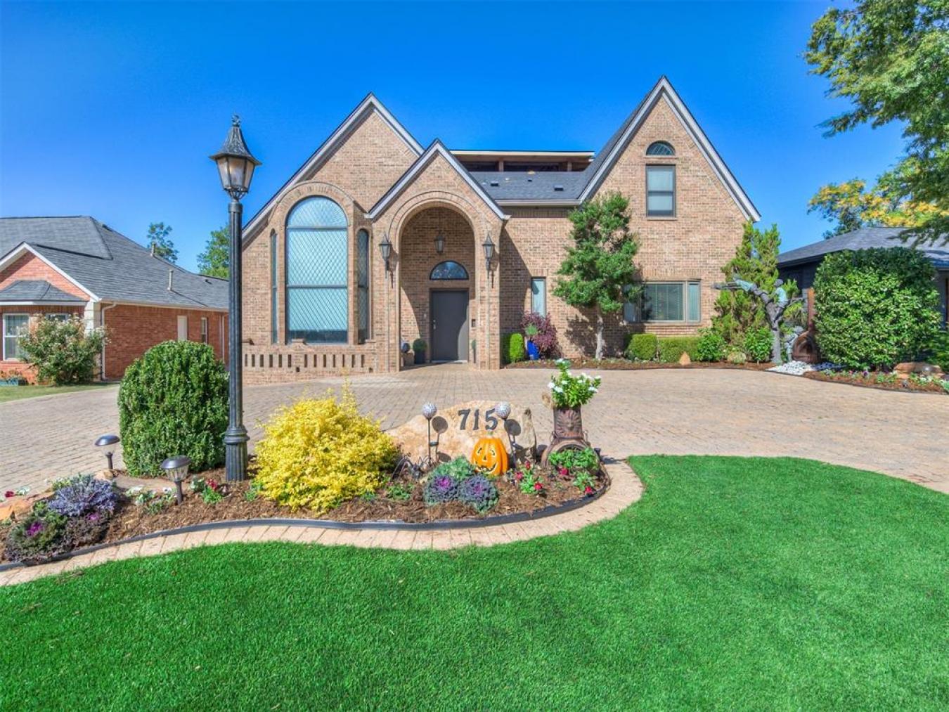 Oklahoma City, Oklahoma, 73118, United States, 5 Bedrooms Bedrooms, ,4 BathroomsBathrooms,Residential,For Sale,2001310