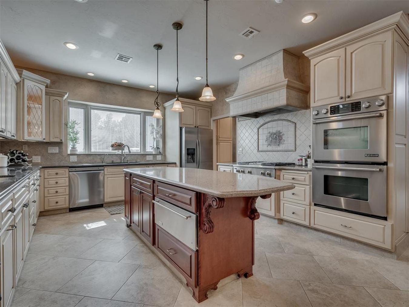 Oklahoma City, Oklahoma, 73118, United States, 5 Bedrooms Bedrooms, ,4 BathroomsBathrooms,Residential,For Sale,2001310