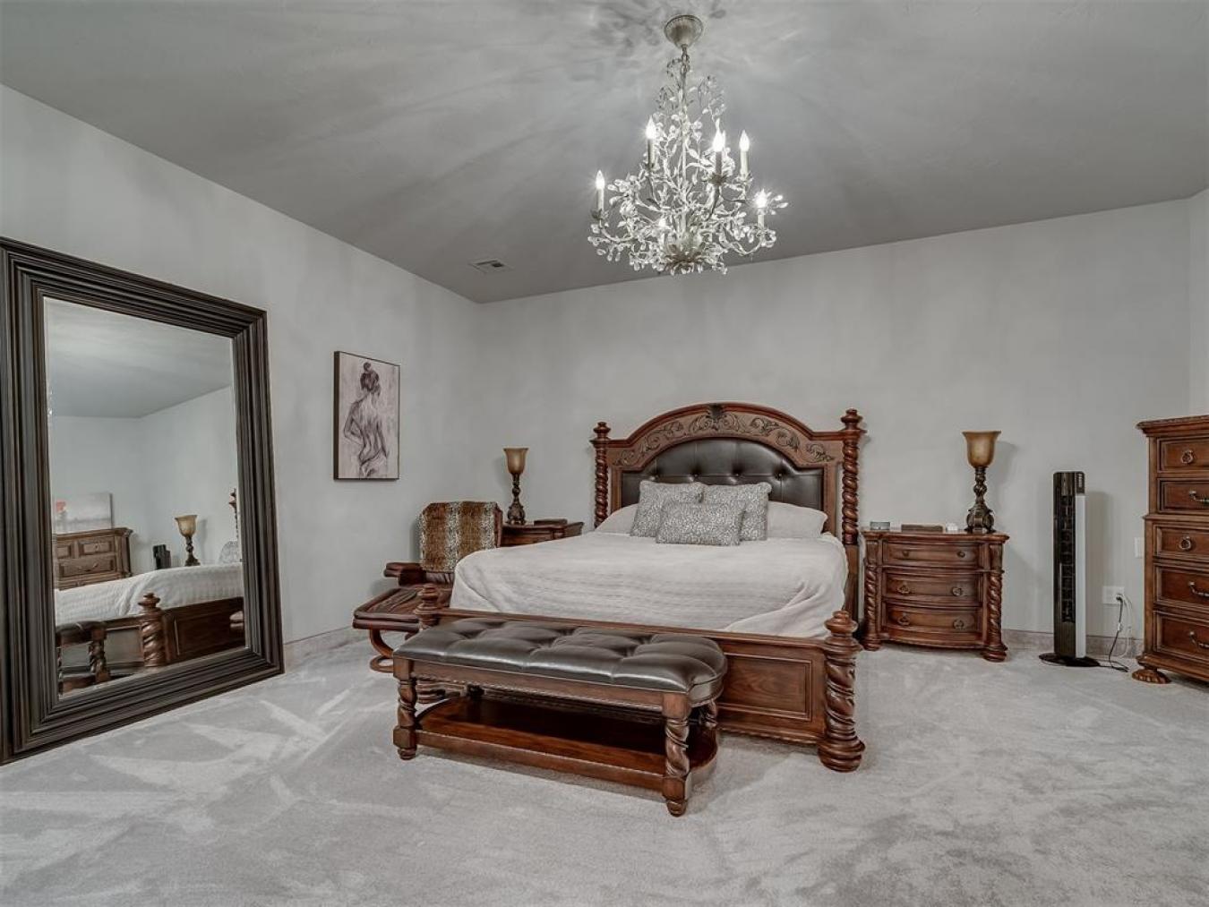 Oklahoma City, Oklahoma, 73118, United States, 5 Bedrooms Bedrooms, ,4 BathroomsBathrooms,Residential,For Sale,2001310