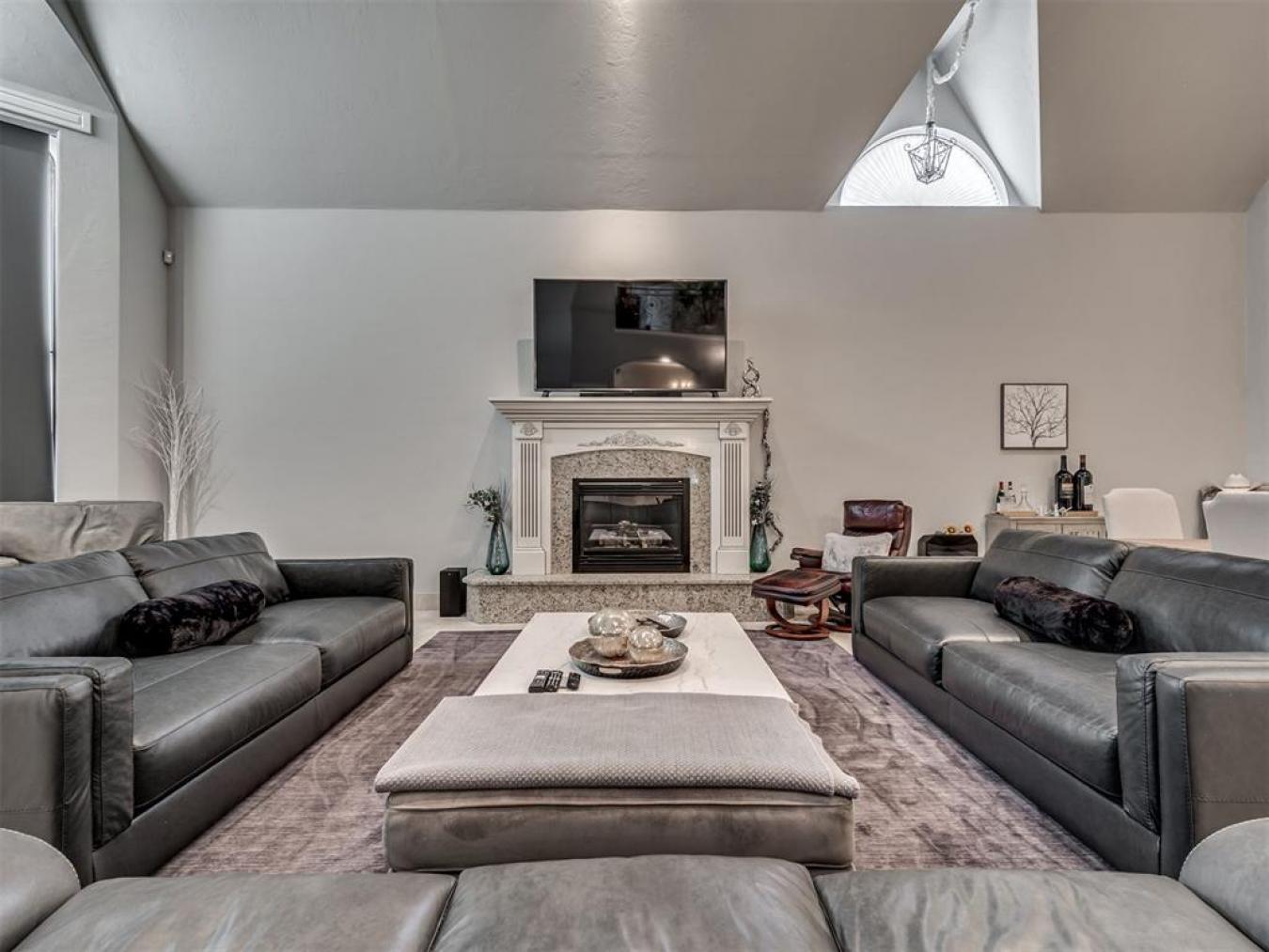 Oklahoma City, Oklahoma, 73118, United States, 5 Bedrooms Bedrooms, ,4 BathroomsBathrooms,Residential,For Sale,2001310