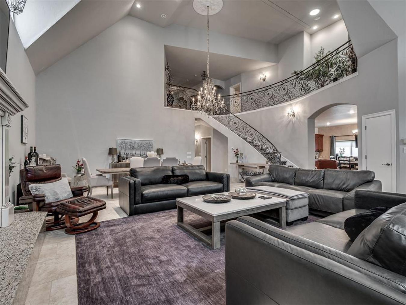 Oklahoma City, Oklahoma, 73118, United States, 5 Bedrooms Bedrooms, ,4 BathroomsBathrooms,Residential,For Sale,2001310