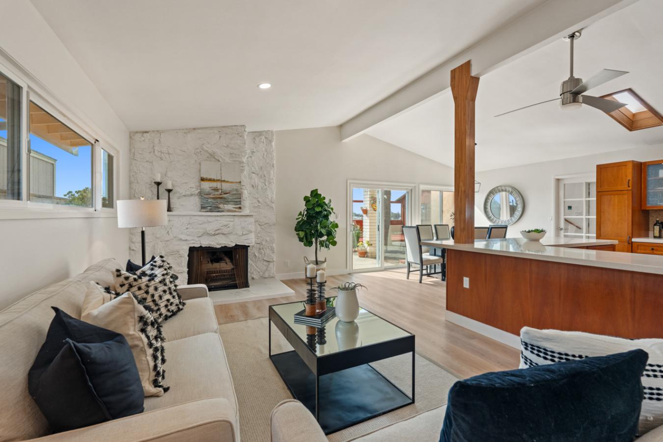 San Diego, San Diego, 92117, United States, 4 Bedrooms Bedrooms, ,3 BathroomsBathrooms,Residential,For Sale,1954477