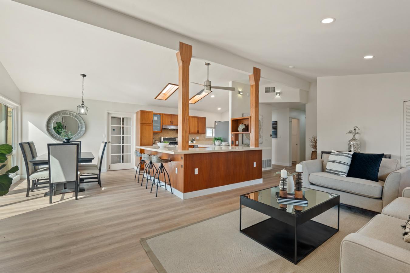 San Diego, San Diego, 92117, United States, 4 Bedrooms Bedrooms, ,3 BathroomsBathrooms,Residential,For Sale,1954477