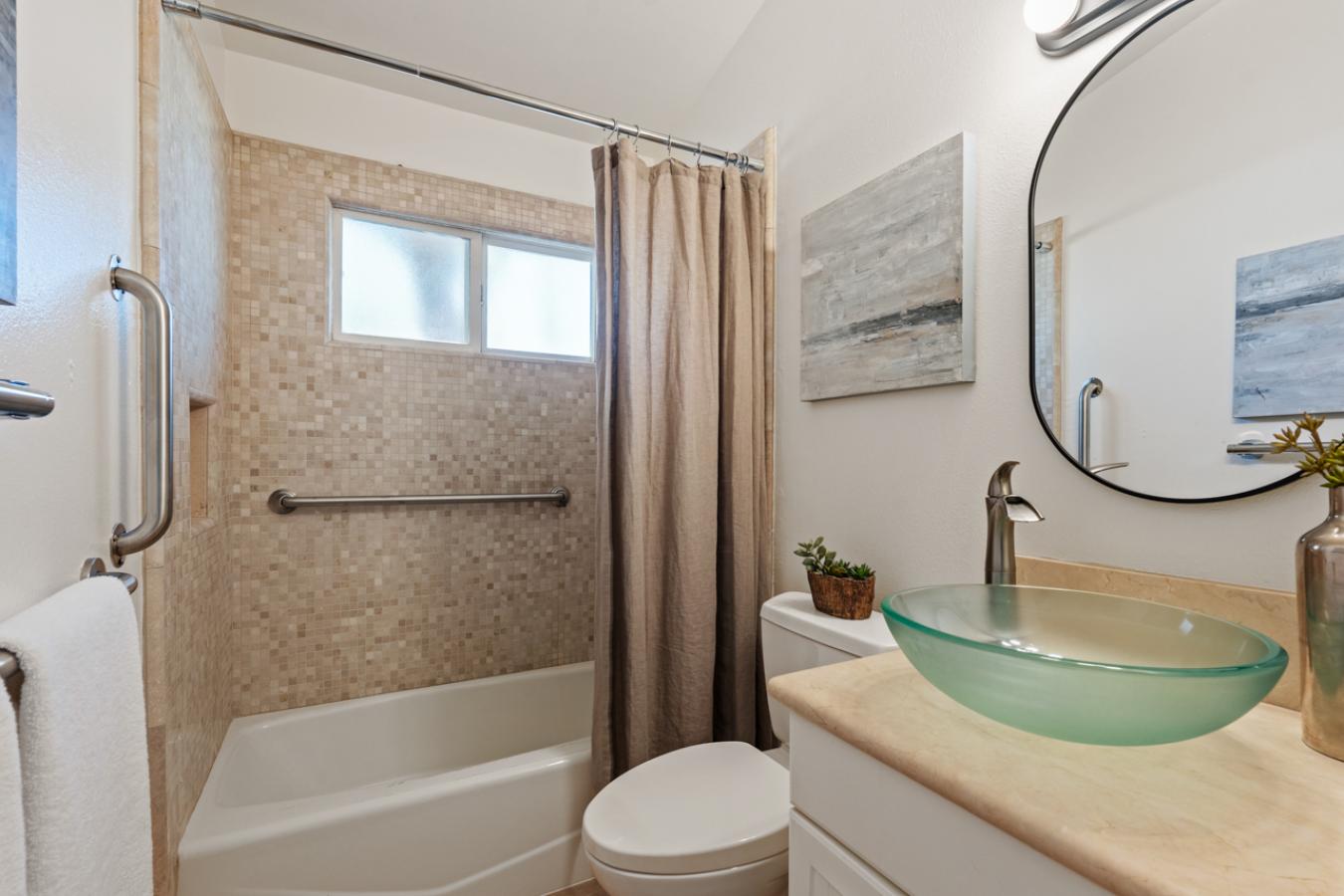 San Diego, San Diego, 92117, United States, 4 Bedrooms Bedrooms, ,3 BathroomsBathrooms,Residential,For Sale,1954477