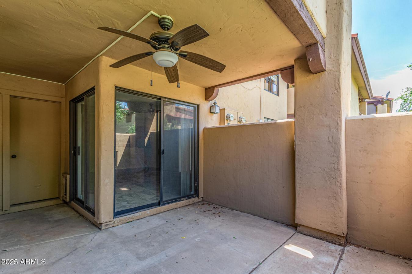 Freshly updated with brand NEW carpet and paint, this lower level, Nor – image 18